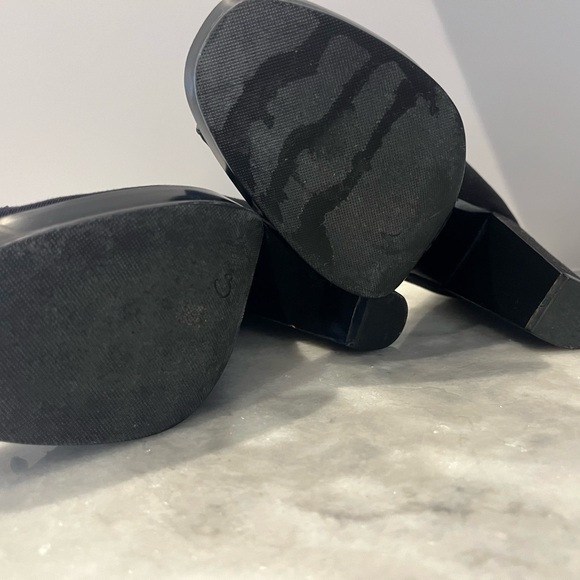 Coach size 10 4 inch platform heel - Picture 3 of 6